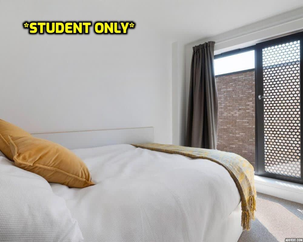 Student Only Zeni Ensuite Rooms, Колчестер Экстерьер фото